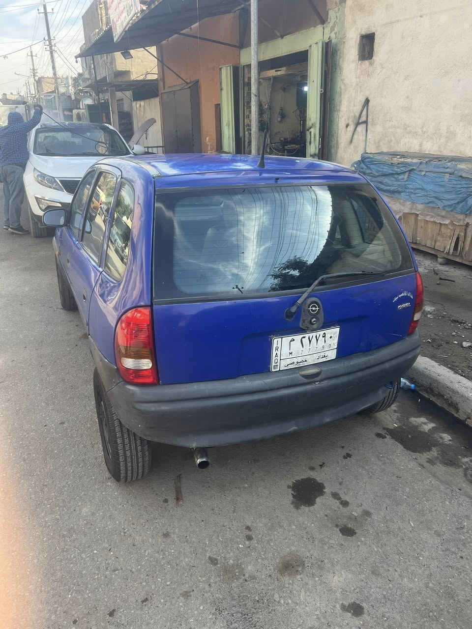 سيارة اوبل كورسا للبيع موديل 95 محرك 1400 مفتوح وكير عادي السيارة بحالة جيدة جدا  الاتصال بغداد *********** السعر 25 ورقة
