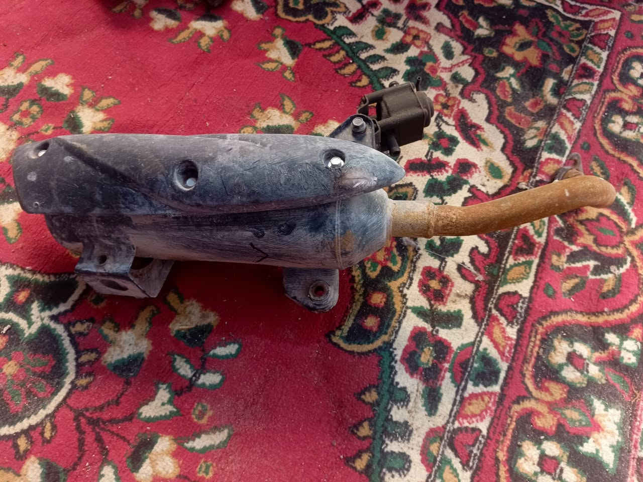 السلام عليكم غراض فراشه للبيع بسعر مناسب الي يريدهن يتصل على الرقم ***********
