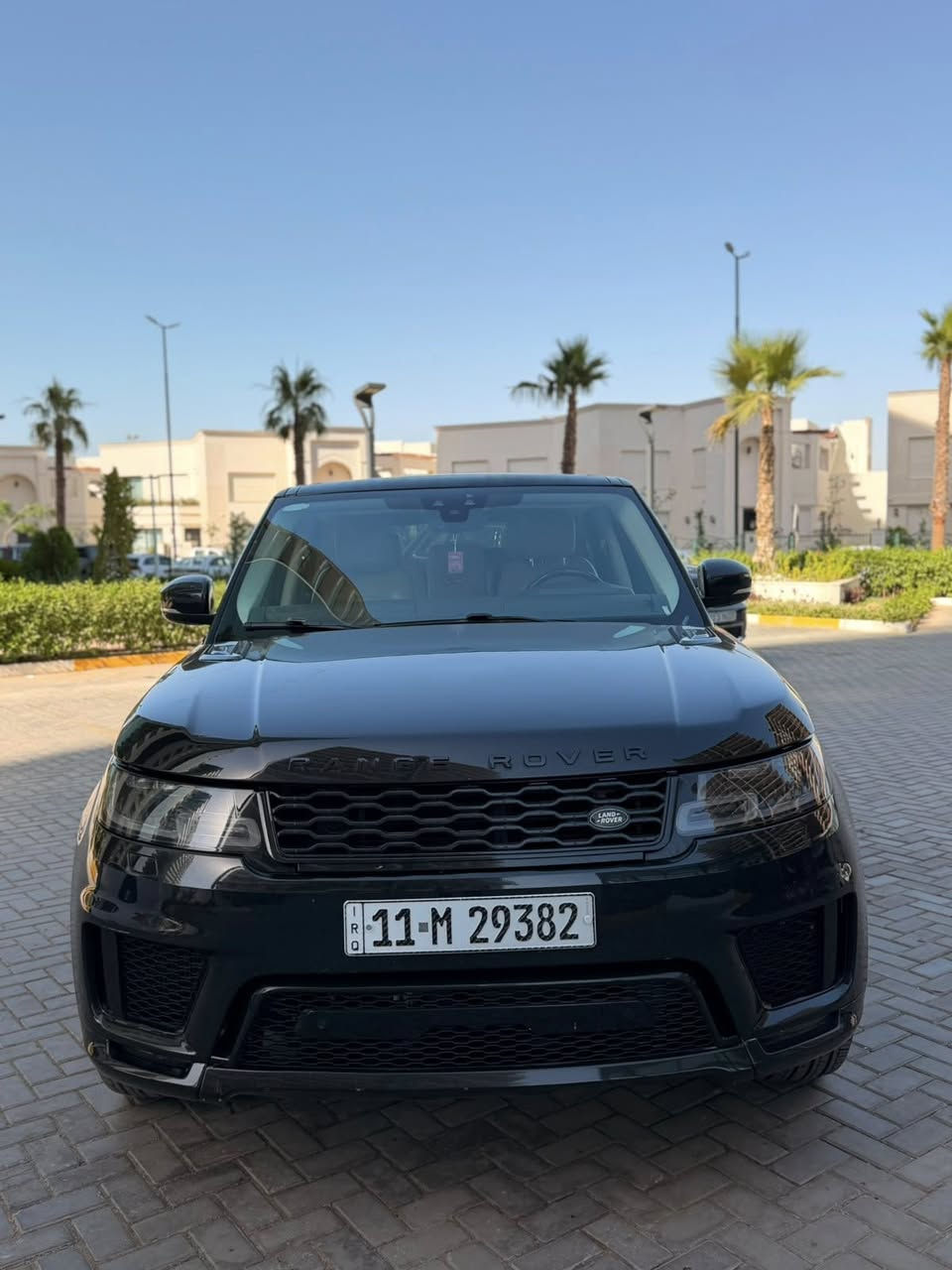 رانج روفر سبورت  كلين تايتيل 
موديل 2021  ستة سلندر مكينة انجينيوم المرغوبة 
Range Rover Sport V6 Ingenium
موديل 2021
السياره وارد امريكي كلين تايتل صور الحادث مرفقة بالصووور 
بالعراق فقط البنيد نصبغ بدون دواخل وبيه بارد بل باب لخلفية اقل شبر 
ماشيه 34 الف ميل  سيارة حيل نظيفة اخت الزيرووو ..
مغلفة ppf ضمان 10 سنوات 
المقاعد الامامي والخلفي تدفئة وتبريد
مقاعد امامية مساج وتدليك بوضعيات مختلفة
.تدفئه ستيرن
.اناره محيطيه متغيرة
وانارة داخليه مخفية ملونة
وضعيات قيادة رياضية خاصة
Dynamic spor
جكات تحكم
صندوق كهرباء
ثلاجة وثلاجة اكواب
.تحديد مسار
.نقطه عمياء
.رادار امامي + خلفي + جانبي
 بانوراما.
.مري شفط اوتو
شاشه متحركة تدعم ابل كار + اندرويد اوتو شاشات خلفية تحكم لمس
ستيرن كهرباء.
.خزن ميموري
كشنات كهرباء
الداخل  بيجي
.اناره ترحيبيه بالمري
.كامرات 360
.بصمة عدد ٢
كشنات جلد تبريد + تدفئة
لايت زنون +لــد 
العنوان بغداد المنصور  او مجمع الود
الرقم :***********
