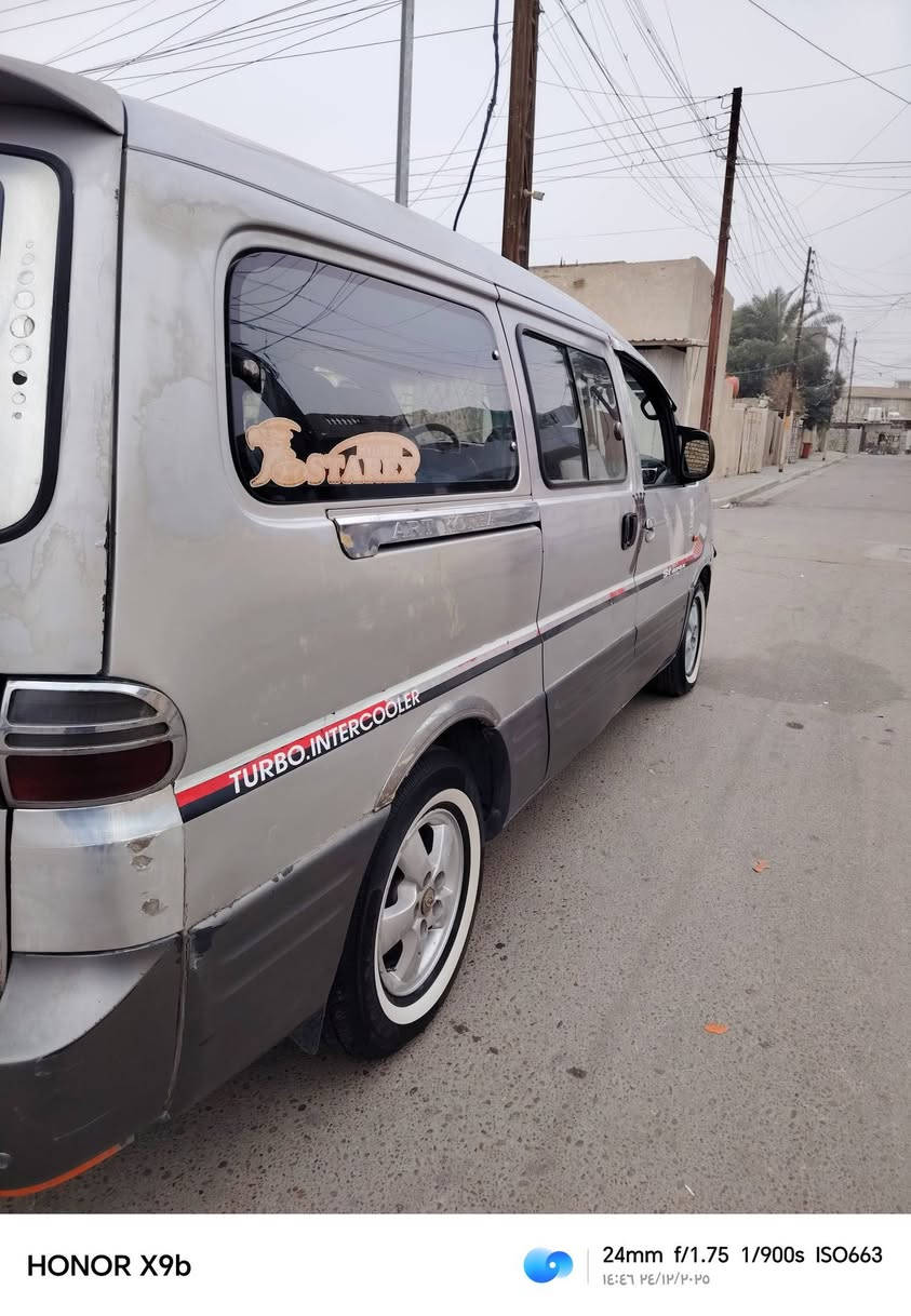 ستاركس 2007سياحي 4دسك محرك 3000سوبر مفتوح تجفيت جديد كله غراض كوري وموبز كير اوتوماتيك جديد حاويه مشط ستيرن جديد حاوية باتري جديد كوري تخم تايرات جديد درجة اولى صيني خط ابيض وهواي غراض جديدة شواصي شركة بدون تصليح  بأسمي رقم واسط انكليزي مميز سنوية 2028
سيارة ما مشتغلة مال ببت 
ما بيه غرامات  والهيئة اني اصفره مطلوبه سنه  سعرة 88 وبيه مجال للشراي او مراوس حسب القناعة 
 عنواني بغداد 
ت ***********
