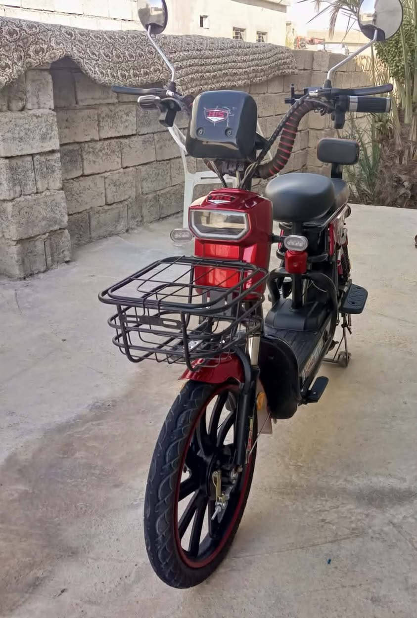 السلام عليكم للبيع ماطور شحن السعر 400 نضيف حيل وجديد (***********
