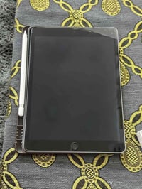 ايباد 9 للبيع نضافة 100‎%‎ استخدام قليل بلشحن قطارة ابد مايصرف  استخدا...