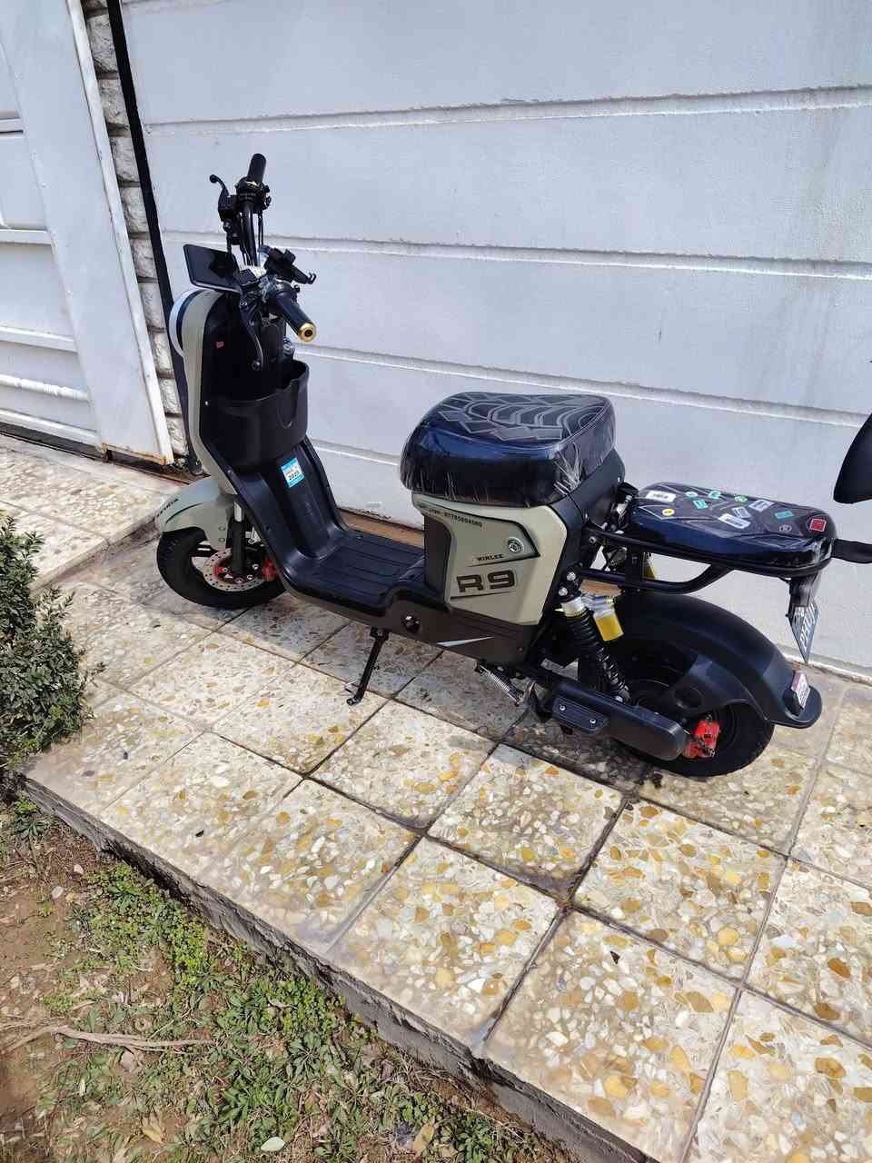 بايسكل شحن ار ٩ فول مواصفات ٢٠٢٥ كله شغال بلوتوث شغال تشغيل عن بعد قاعده مبايل بطاريات جديدة تايرات جديدة اي عيب مابي السعر ٤٥٠ وبي مجال كركوك حي عدن بيع مستعجل عليه الموشراي لا يدوخني


**إذا كنت صاحب هذا الإعلان وتريد حذفه لأي سبب، رجاءا أرسل رسالة إلى الدعم الفني**