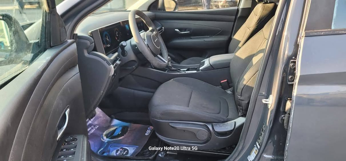 هونداي توسان 2025 مرقمه شهداء وارد امريكي محرك 2500  ماشه 14 الف فقط
ضرر تبديل جاملغ وبنيد وصبغ بابين فقط شاصي لغد كفاله
السعر 167 
*********** واتساب
