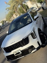 � للبيع كيا سورينتو 2024  🚘 المواصفات  بانوراما داتا شو   🔹 موديل: 202...