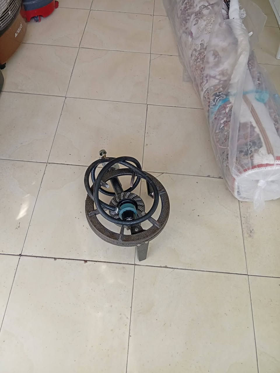 دخل بوفروتنه عنوان تناهی محل ابو سیپان 
***********
