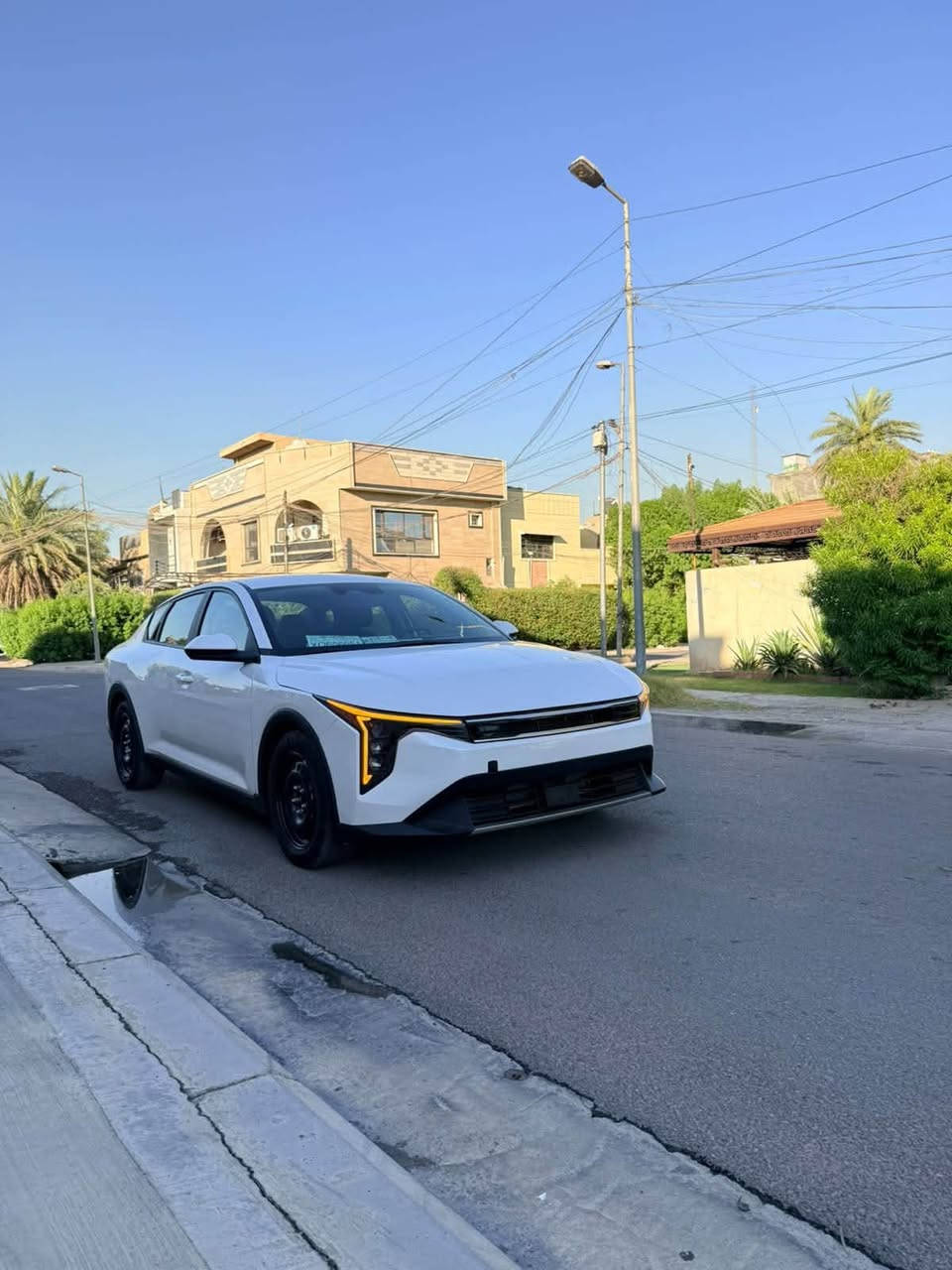 السلام عليكم KIA K4 2025 LX وارد امريكي
بصمة  / هندبريك دكمة  / لايت LED  / مكينة 2000 دوش / شاشة كبيرة متصلة ديجتال   / اوتو هولد / LED امامي وخلفي / قيادة ذاتية / كامرة دوارة / رادار تعديل مسار / اوتو بريك / مود درايف / تحكم ستيرن / كروس سرعة /مانع انزلاق / بلوتوث / اواكس / USB / ماشية 4000mi 

حادثه موضح بلصور مبدل بنيد ومصبوغ فقط السيارة شرط السونار بدون دواخل بدون شاصي بدون لغد ايرباك استيرن 

مكان السيارة بغداد البلديات 

للتواصل *********** 

ملاحضة السيارة بدون رقم دخول جديد
