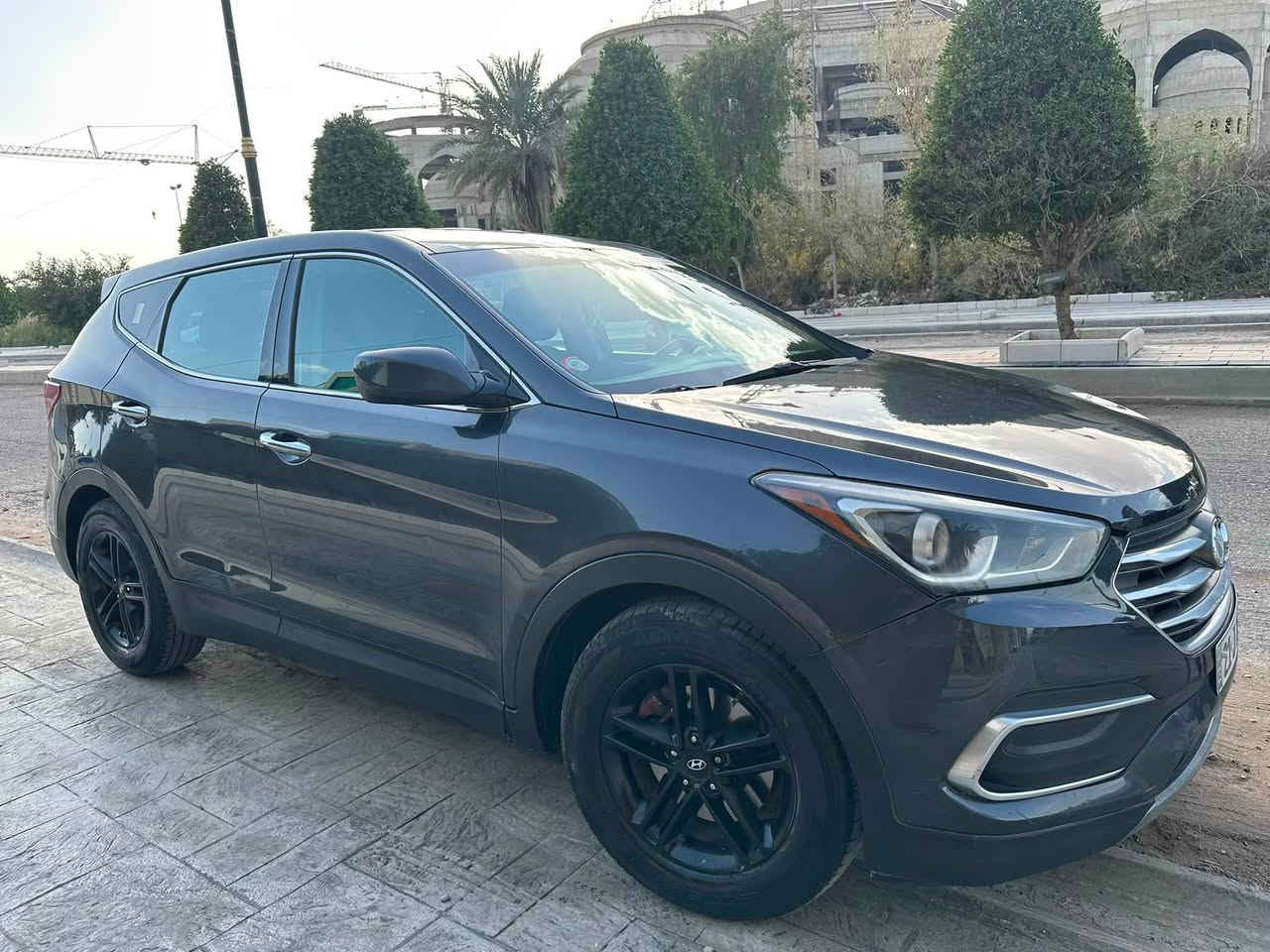 السلام  عليكم ورحمة الله وبركاته
🚗 هيونداي سنتافي 2018 | وارد أمريكي | رقم اسليمانية  🚗

التفاصيل:
 •  الموديل: 2018 وارد أمريكي
 •  المسافة: 59 ميل  
.  الحادث  : الي بصوره 
 •  الرقم: اسليمانية ، السنويه باسمي 
 •  المكان: بغداد 

السعر: 145 ورقة 💵 

للاستفسار اتصال او واتساب ***********
