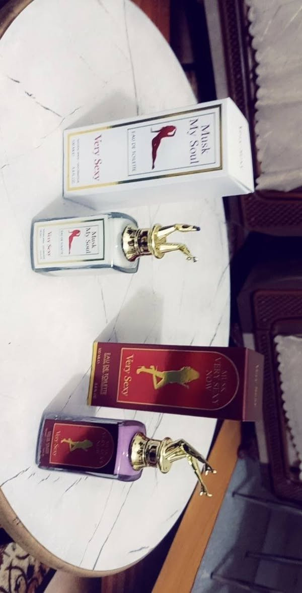 عطور نسائية رجالية ثابتة وسعر مناسب ***********
