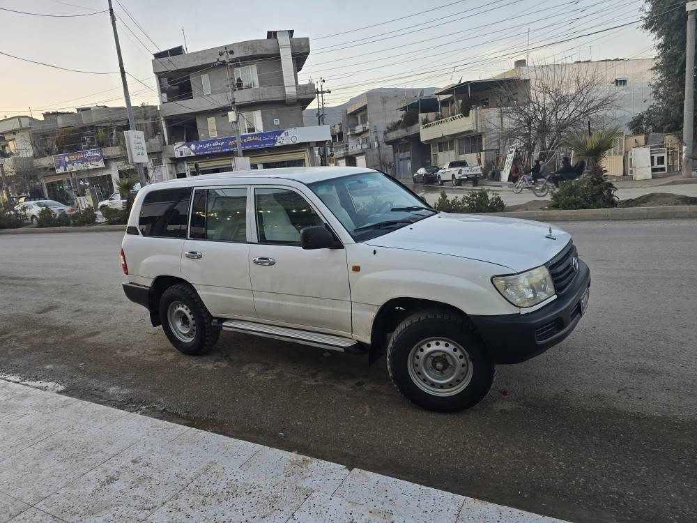 مۆنیکا 2005 فول عادی علوج  کامل بۆیاخ گیڕ و مەکینەو ئەکسلی نەکراوەو زۆر بئ عەیب قوفڵی 75گەڵا شوین سەیسادق تکایە کڕیار نیت تیل مەکە 
*********** السليمانية, العراق
