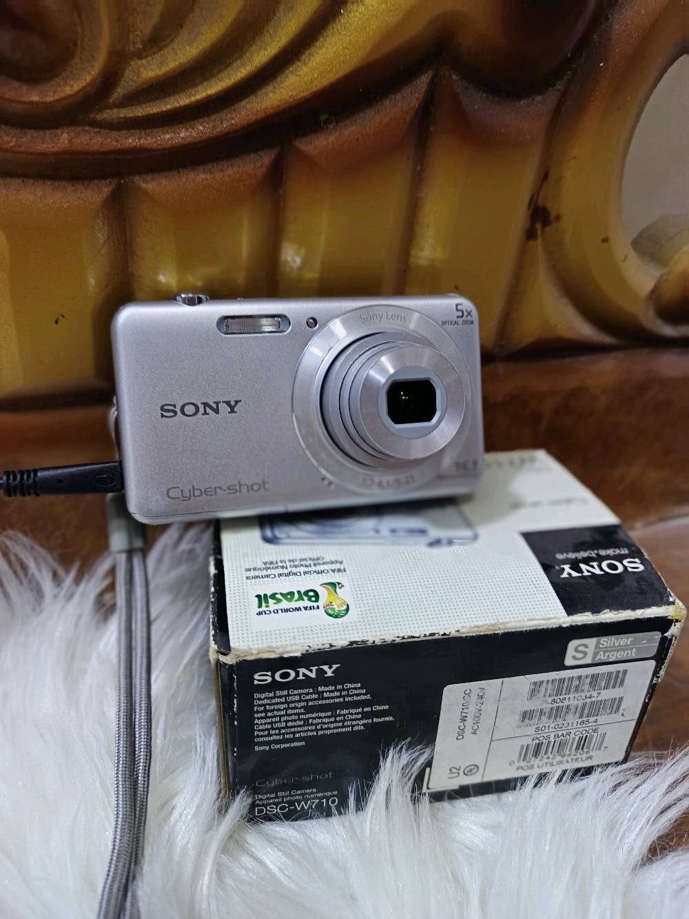 سلام عليكم طابعه صور اصليه جديده 
وكامره سوني اصليه مع رام كامل ملحقاتها سعر اثنينهن 100 وبيهن مجال بسيط مكاني ديوانيه