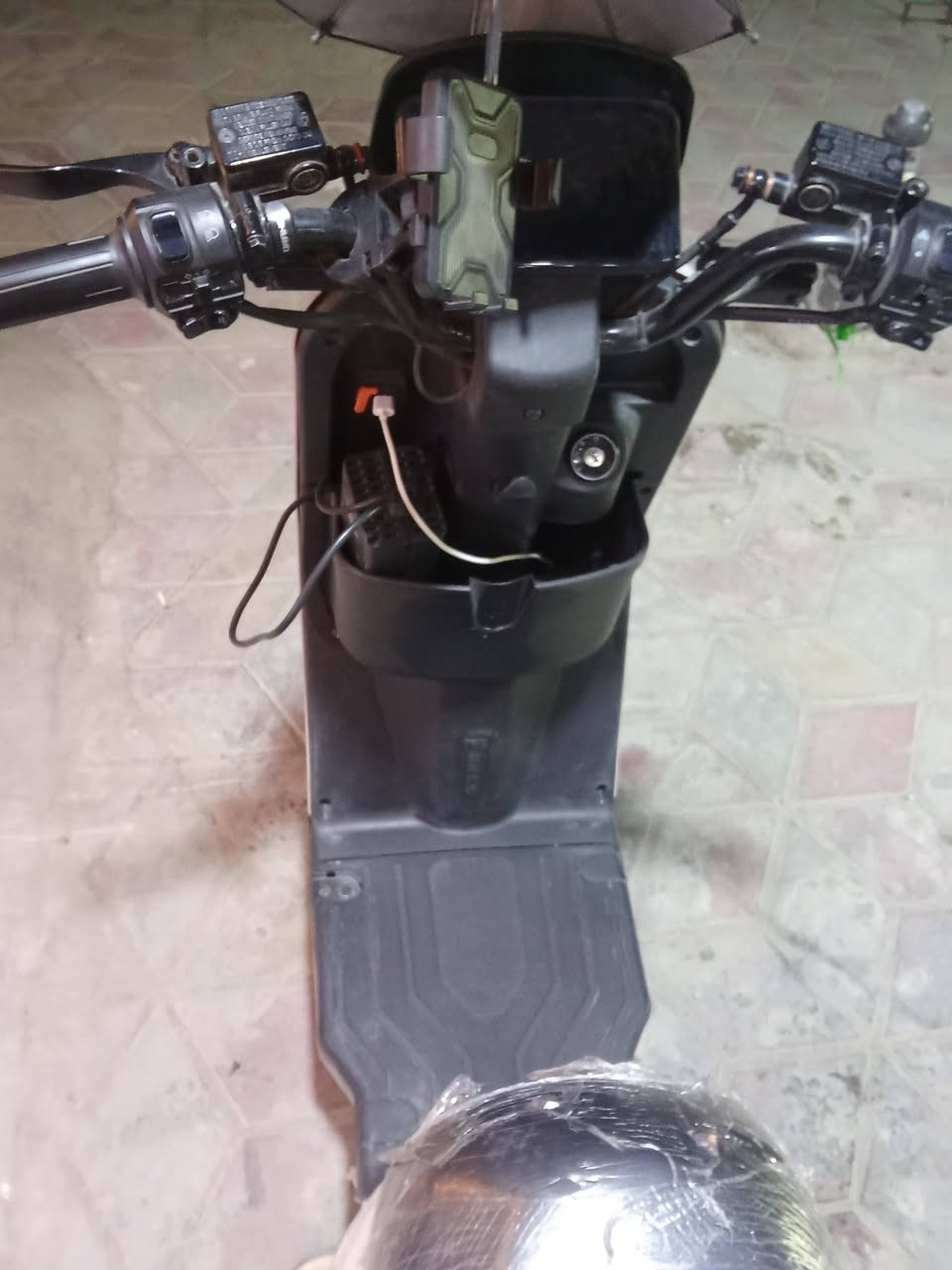 سلام عليكم شباب دراجة شحن ار 7 للبيع سعر  750 شرط شخط مابيه اشتريتة قبل عشرين يوم مكاني بغداد الجديده  ***********
