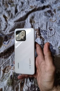 Xiaomi 13 || 256G  للبيع فقط سعر 350 قفل لحد يكلي بي مجال الجهاز نضيف ...