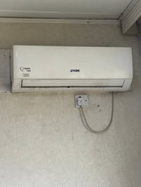 ٢ مكيف سبليت • واحد يحتاج غاز • رفوف