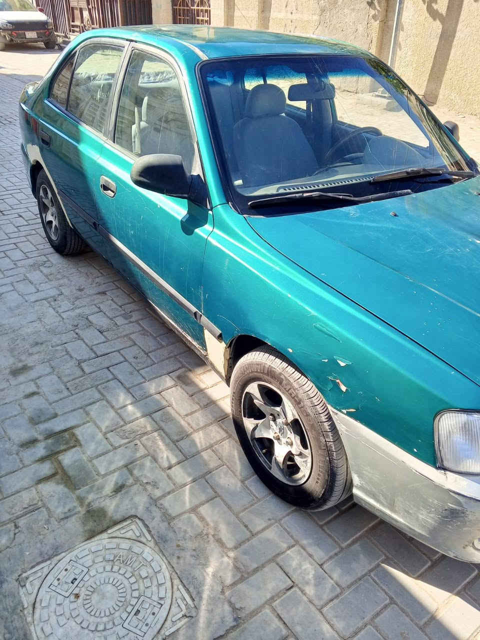 السلام عليكم فيرنا اكسنت موديل ٢٠٠٠ للبيع 45 ورقه بغداد انكليزي بسمي هزه جديده محرك جيد كيراوتوماتك تمام صدر جيد كهربائيات كلها شغاله تخم تاير جديد ويل كب تبريد عاطل معمر خياسات الكشر شوفه العين مكانها بغداد الشرطه الخامسه رقم ***********
