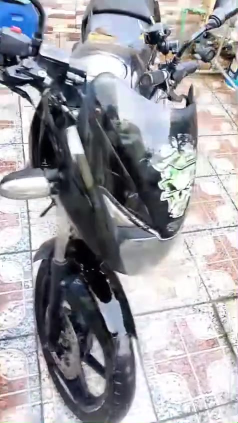 شباب كلشي مذكور بالفديو حاليا للدراجة كلها تراب لان متروكة..
غير متواجد ع الفيس فقط واتساب فقط واتساب فقط واتساب اتصل ودلل 
***********
