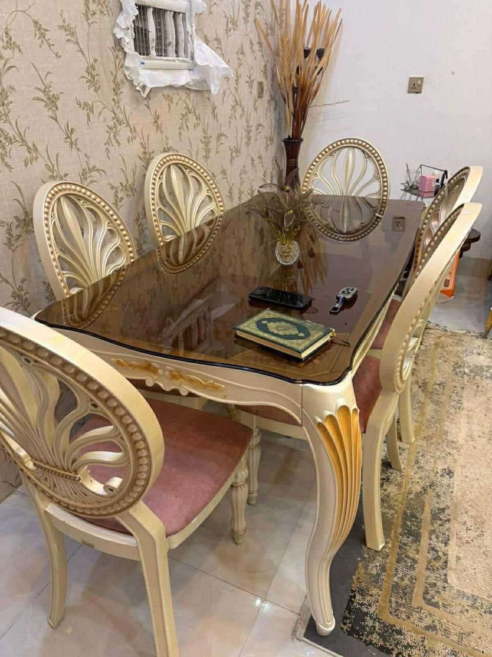 #بيع_مستعجل📌👇🏻
١. ميز للبيع (٦) كراسي تركي نظيف💯
٢. ميز للبيع (٤) كراسي ماركة اكيا مثل الصور💯
العنوان #اربيل_هولير_نوي📍للمزيد مراسلتي✅👍


**إذا كنت صاحب هذا الإعلان وتريد حذفه لأي سبب، رجاءا أرسل رسالة إلى الدعم الفني**