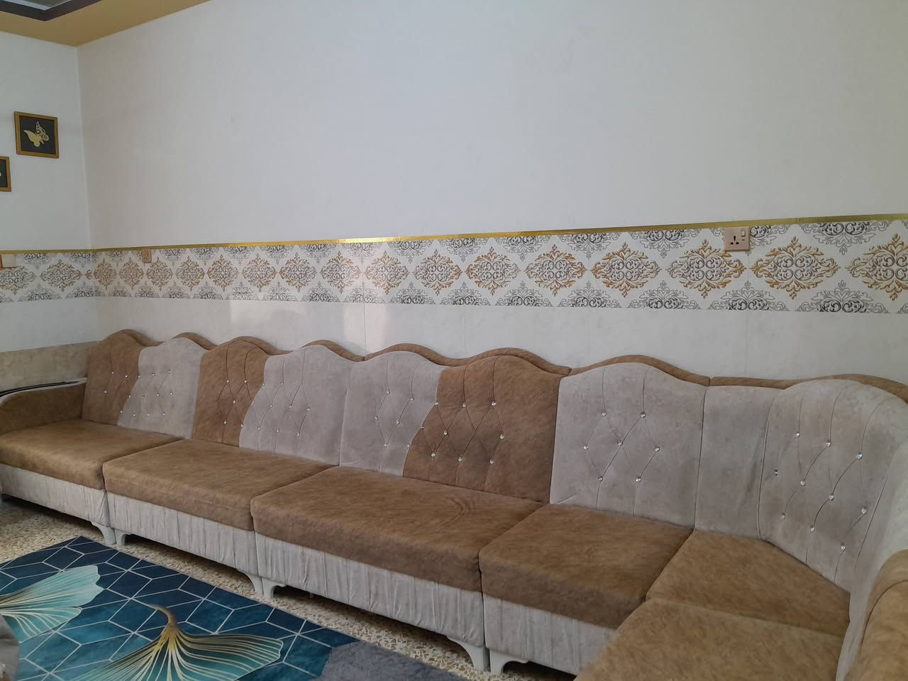 ديوان خشب  عراقي فصال تركي 
سبع امتار 
سعر300وبيها مجال.


**إذا كنت صاحب هذا الإعلان وتريد حذفه لأي سبب، رجاءا أرسل رسالة إلى الدعم الفني**