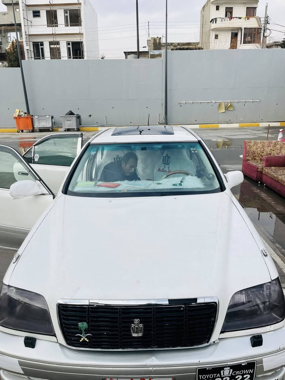 مەلیکە بڕاوە 2002
دوو دوگمە مەکینە VVT
ئاڵتونی بازاڕ
چوار کوشن کارەبا
سوکان کارەبا
ئاوینە کارەبا
تەبرید سارد و گەرم بەستراوە و بێ عەیب
چوار تایەی تازەی لە ژێرە
ڕۆن و پاتری و فلتەری لۆک
تەجی و سەماعە و کارەبای هەموو مەزبوت
گیڕ ومەکینە و جادە گرتن ە سوکانی ڕەقەم یەک

ئەو شوختەی لای سەکنی هەیە ڕەسمیم داناوە
تخوا مشتەری نیت سەرمان مەیەشینە

سعری ۳٤ گڵا
شوین سلێمانی
***********
