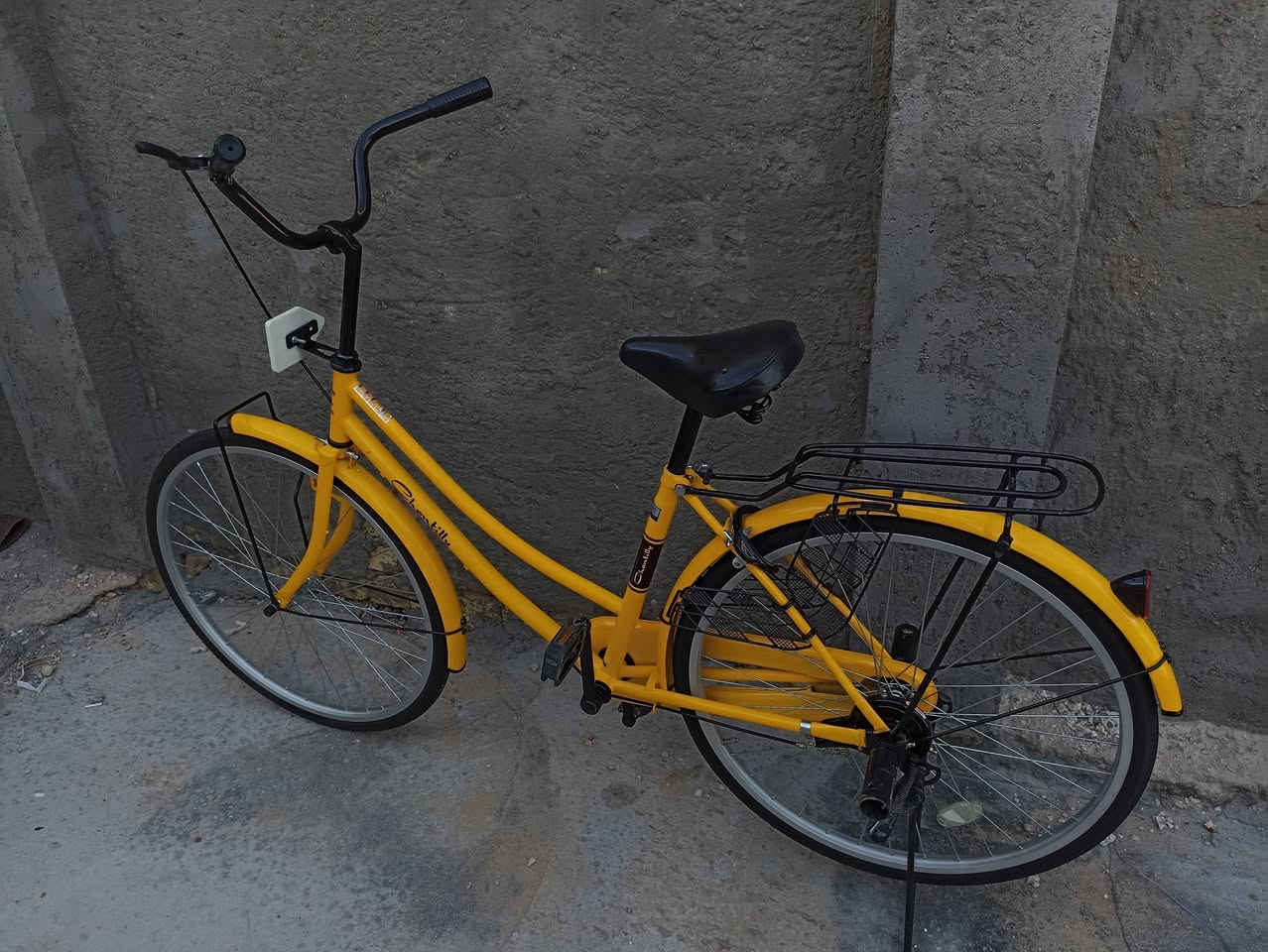 بايسكل اصفر لون مميز المكينه شيمانو
الدسك 90 صفارة البايسكل كدامكم كلش نضيف السعر 130 وبي مجاال 
(النجف)


**إذا كنت صاحب هذا الإعلان وتريد حذفه لأي سبب، رجاءا أرسل رسالة إلى الدعم الفني**