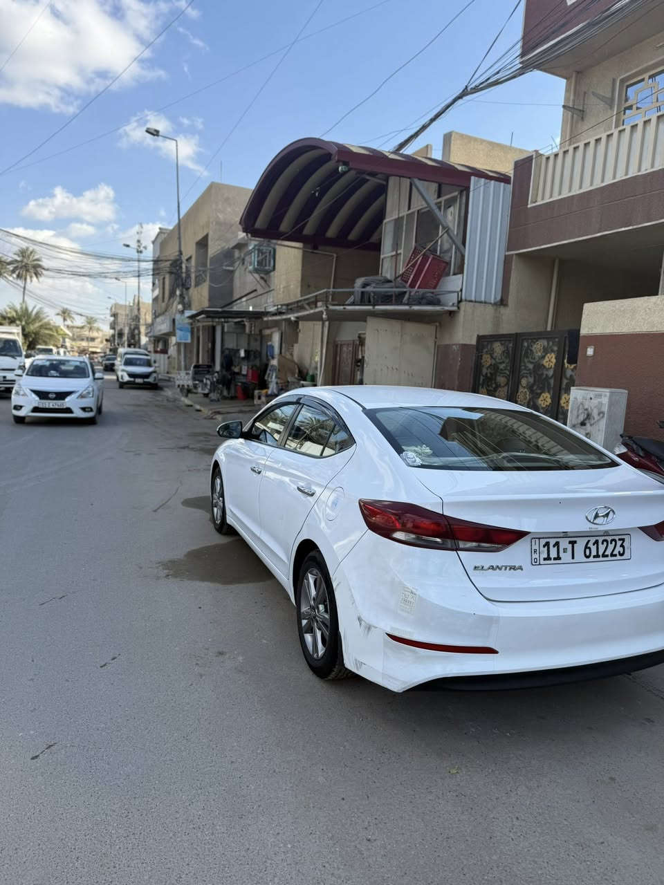 السلام عليكم من رخصه الادمن للبيع النترا 2018 خليجي باسمي سنويه ل 2029 رقم دولي السياره مكفوله من محرك وصدر وكير وتبريد كله مكفول السياره نص فول 
كامره دواره فتحه تحكم سترين 
السياره بيه صبغ فقط هذا الماشر بصوره وبيها بدوسه طعجه هم موضحه بالصوره الباقي كله مكفول 
السعر 143وبيها مجال بصيط 
العنوان بغداد الكريعات 
رقم الهاتف ***********
