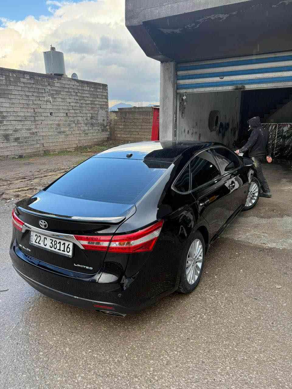 ئەڤەلۆن ٢٠١٣  لمیتید  فول مواسەفات  دوو بەسمە ٢٥٠ هازار کم رۆشتووە سەیارەکە  بێ بۆیاخە ٥ جێی تەحدیل ی هەیە پیدی ئار  بۆیاخی نییە  گێر و  مەکیینەی  بەشەرتی نەکرانەوە و   بەشەرتی  فەحسس      نرخی ٢٠٥ وەرەقە و کەمەک مەجال. 
*********** سوران, أربيل
