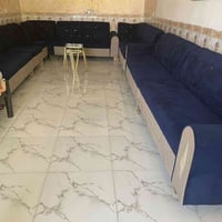 تخم ٢٠ معقد • طاولات ٣ • نضيف