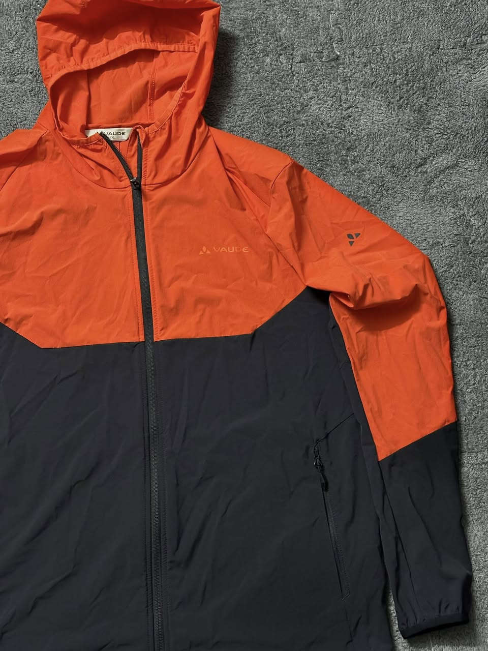 سڵاو و ڕێز
چاکەت بڕاندی Vaude ئەڵمانی 
مۆدێلی Moab IV 

مۆدێلی نوێ 
ئۆرجیناڵ خاوێنی %100 

دژە با 
دژە باران 
قوماش کێش

سایزی XL 

گەیاندن بۆ سەرجەم شارەکان بەردەستە
کەناڵی تیلیگرام
https://t.me/davarsstore


**إذا كنت صاحب هذا الإعلان وتريد حذفه لأي سبب، رجاءا أرسل رسالة إلى الدعم الفني**