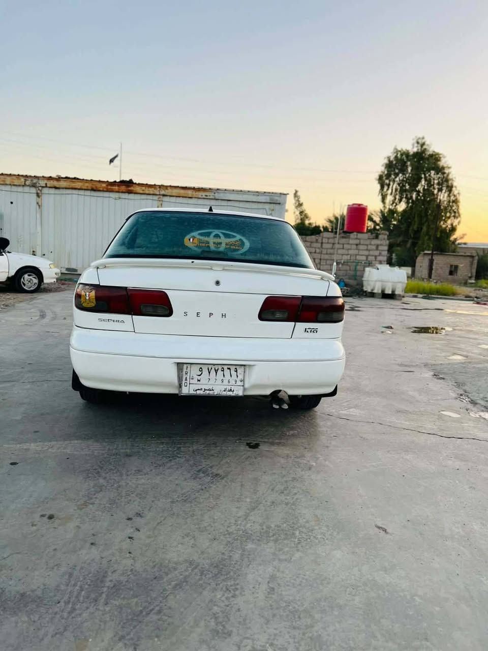 ((مكلف بل نشر)) 
للبيع
كياا سيفياا 
رقم بغداد
 مشروع وطني
سنويه لغايه 2027
 موديل 1995
  مكينه مفتوح
  كير اوتوماتيك 
كير مكينه حداديه
كهربائيات كلها شغاله
تخم تاير جديد 
صدر امامي وخلفي جديد 
  دواخل جديد 
 سياره حلوه ومال جناي
 ترايك وين ماتريد
  السعر 36 وبيها مجال 
مكاني بابل 
للاستفسار
***********
