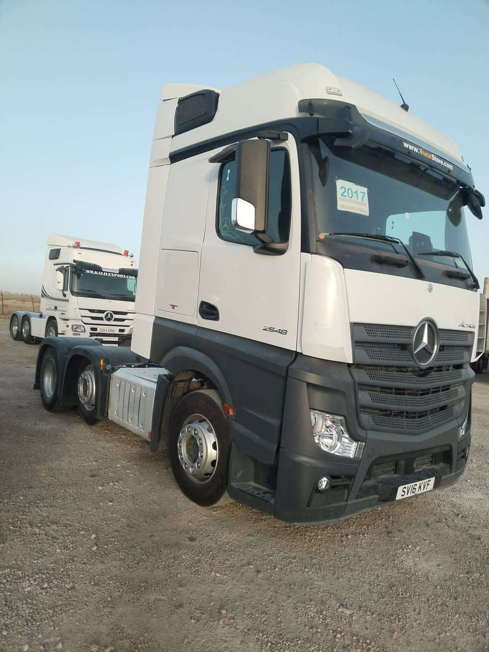 اكتروز وحش سنكل بريطاني موديل ٢٠١٧ حجم 48-25 رقم انبار مروبط عربانه 4محاور منذر ***********
