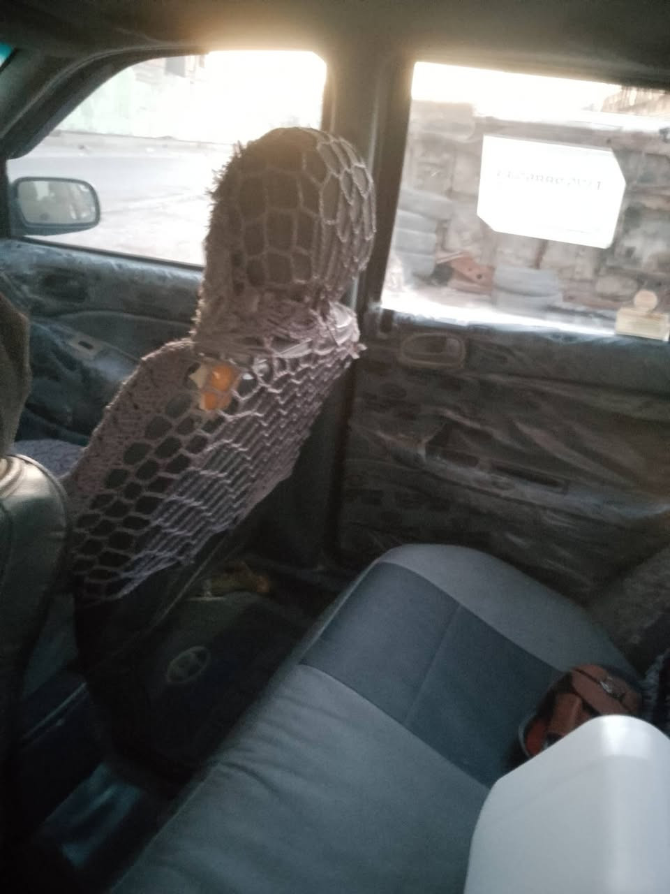 سلام عليكم كيا سيفيا للبيع موديل 93مصبوغه عام لجماليه بدونه ضرر محرك مفتوح وكير مكفولات عنوان بغداد الدورة حي آسيا سعر35 وبيه مجال بسيط رقم ***********
