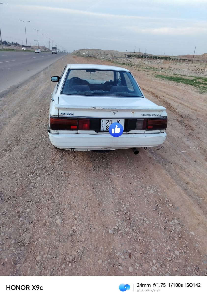 السلام عليكم سياره كامري موديل 1990 محرك كامري ابو الكف🤚 حجم 20 سياره كامله مكمله ما بيهة نقص رقم انكليزي  سنويه لحد 31 باسمي شرط التحويل السعر 45 بيهة مرحبا 
 📞 ***********.. ***********
