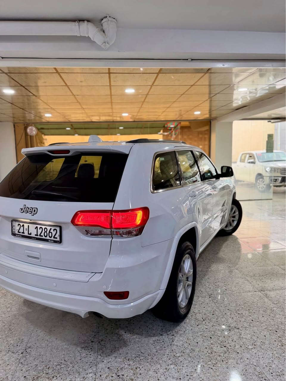 جێب لاریدۆ  مۆدێل 2014
 ماشاللە نمونەی جوانی هەیکەل قەپات مواسەفات هەیکەلو ناوی بیلادی ماوەتەوە پشت و پێش کەپس.

مواسەفات لیمیتد سپی بەفری
مەکینەی 3.6L  v 6 
دەبل ئەکسل4WDLOW .SNOW 
SAND.ROCKگێر کارەبایی و گێر 

لە سوکان
تەحەکوماتی سەر سوکان. تەحدیل سورحە. ئاوێنە کارەبایی .تەبریت مەرکەزی  . نیزانمی سپلیت  .eco. گێج ئەلیکترۆنی.دژو خلیسک کوشن کارەبایی و کوشن جلد لیت  لید و حەدەسە. کامل بەگ لایت حەدەسە .کوشن سارد و گەرم .کامێرا ٣٦٠ پلە .پشت و پێش حاسە. 

سەیارەکە  هی مالانە  تازە رۆنی گێر و مەکینەی گۆراوە سەنەوی نوی بە ناو خۆمانەوەیە ٤ تایەی تازە  گێر و مەکینەی بی کرانەوە و دەنگە 100 هەزاری واقحی رۆشتوە  بە شەرتی کۆمپیتەر  .
وەکوو بۆیاخ   یەک پەلەی بجووکی هەیە بی داخلی و بی ئەرباگ 
شوێن :ڕانیە
***********
***********wast app w vibar
 بۆ سحر جات بکەن یان تێل رانية, السليمانية
