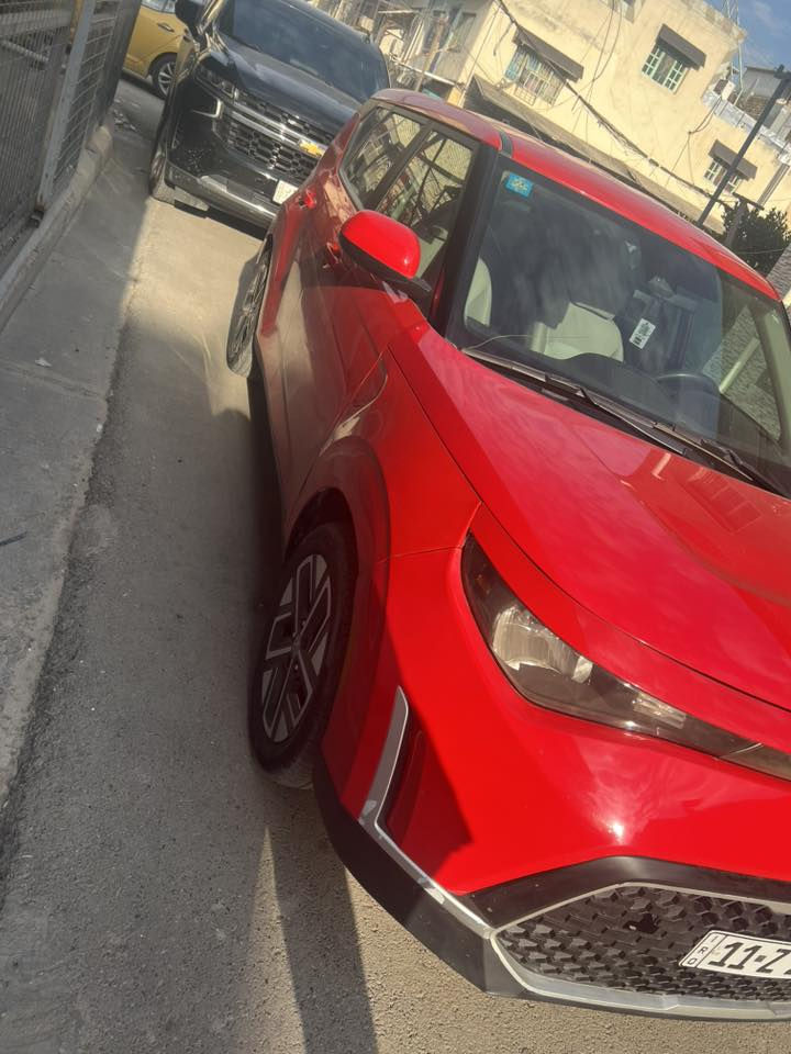 السلام عليكم 
صول موديل 2023
السياره جاهزه اي نقص مابيه 
بس بنيد صبغ والجاملغات ثنينهن بارد فقط 
بيه خشم الشاصي فقط فقط الخشم 
السياره بسمي 
عنوان السياره طوبجي حي السلام قرب دائره المرور 

سعره ب140 ورقه مجاله بسيط 
للاستفسار ***********
