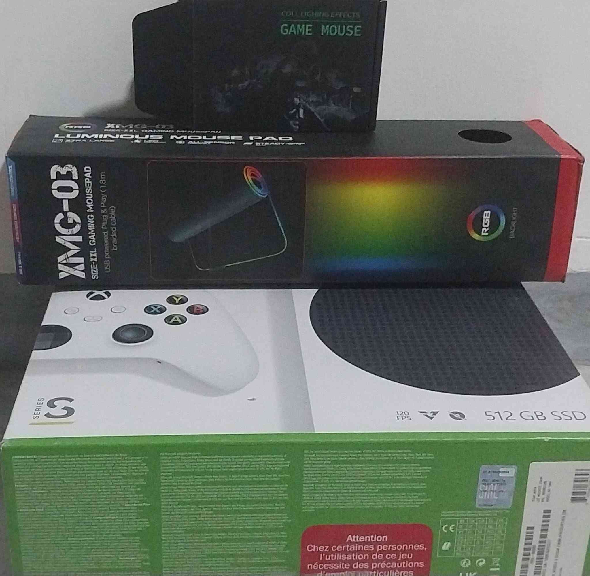 ✅ Xbox Series S 512GB.
✅ الكارتون الأصلي.
✅ يد أصلية.
✅ اشتراك Game Pass لمدة شهرين.
✅️ماوس RGB.
✅ ماوس باد RGB.
✅️ كيبورد RGB.
السعر 450🔒
مكاني بغداد/الدورة


**إذا كنت صاحب هذا الإعلان وتريد حذفه لأي سبب، رجاءا أرسل رسالة إلى الدعم الفني**