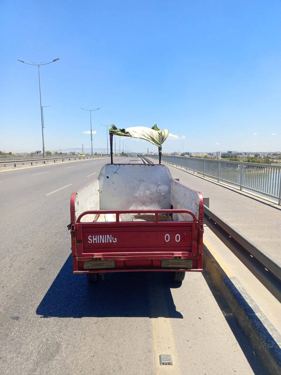 سلام عليكم خوان عندي ستوتا للبيع جمره 2021 سعر مليون 300رقم ***********
