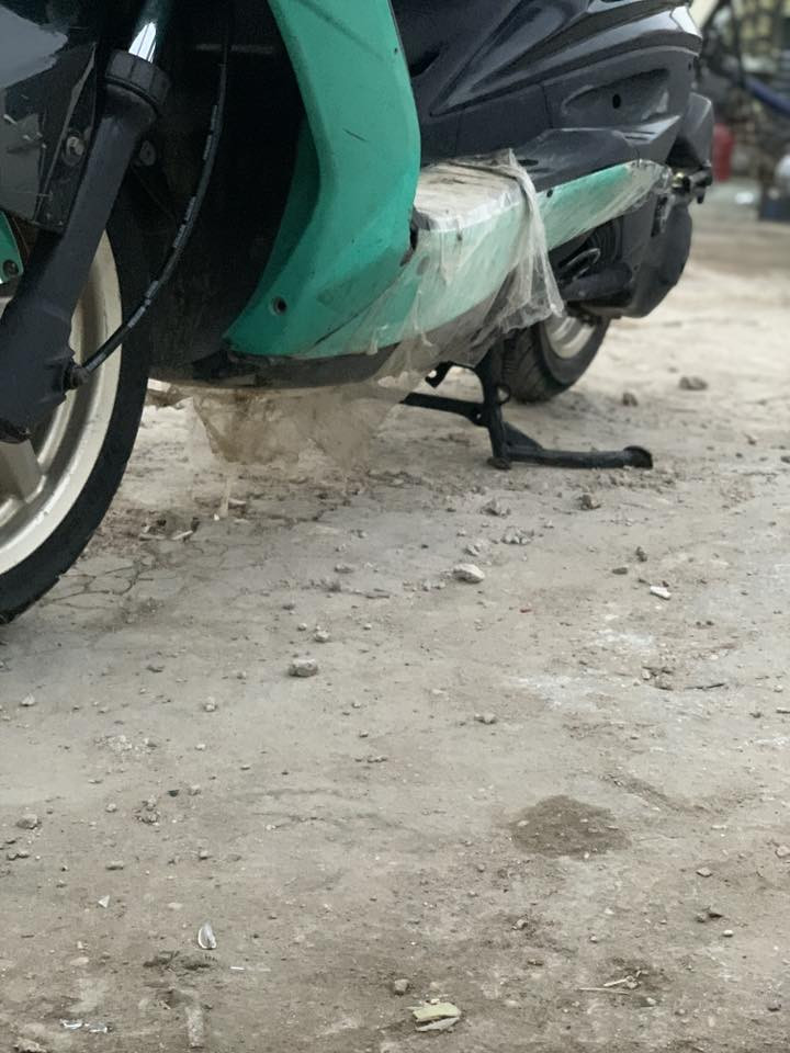 سكنس للبيع جديده اي نقص ما بيهه
هًورن اشاير لايت زنون دراجه كلهه بلاديه 

كفاله كلهه مكينه سبانه ما ممدوده عليهه 

فحل قبق نفخ وياله ذهبي بلادي 

سعر 600وبيه مجال حك جيه رقمي ***********
