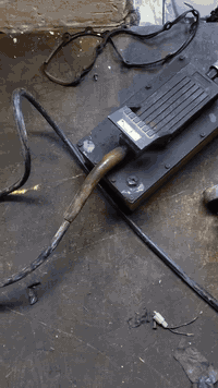 جك عربانة ثقيل يرفع 10طن
امريكي ارتفاع اقل المتر يعمل بمدكة هواء
السعر300
العنوان اعظمية
***********
***********
