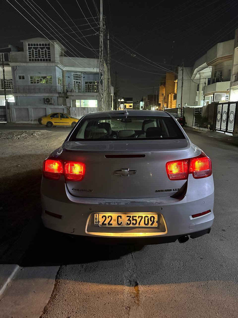 سلام عليكم 
ماليبو 2013 خليجي 
مكفوله ماعده بابين وجاملغ خلفي صبغ 
مكينه 2400
مكفولات كير ومكينه 
السعر 93
مكاني بغداد 
***********
