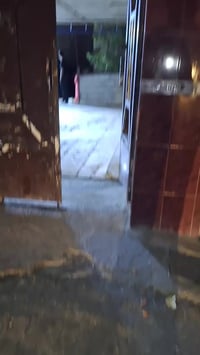 بيت للبيع • ٥٠٠م • قرب بيت جراد