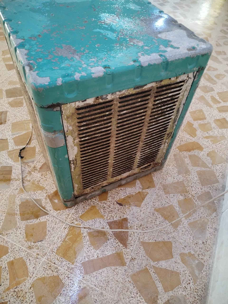 السلام وعليكم عندي مبرده +كونفيرات العدد 2 المبرده شرط الشغل الكونفيرات وحدة شرط وحدة بس بانكه يعوزها


**إذا كنت صاحب هذا الإعلان وتريد حذفه لأي سبب، رجاءا أرسل رسالة إلى الدعم الفني**