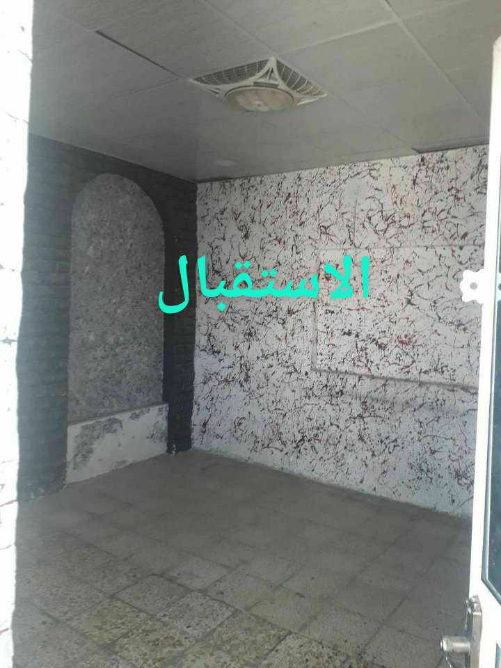 (((((   للبيع   )))))
"    بيت بمجمع سكني تجاوز     "
بغداد مدخل حي الفرات من جهة تمثال عباس بن فرناس 
الشارع الخدمي لشارع مطار بغداد الدولي 
مساحة ٧٠م٢ يتكون من ....
حديقه صغيرة . استقبال . غرفة نوم . مطبخ صغير . صحيات
للأستفسار الأتصال بالرقم  *********** يوجد واتس
