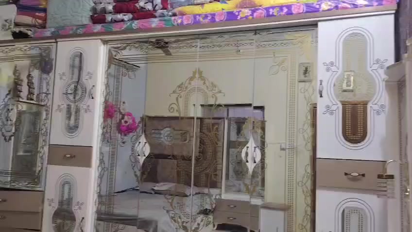 غرفه تركيه للبيع جديده استعمال قليل مكان المجر الكبير اي استفسار اتصل ***********
