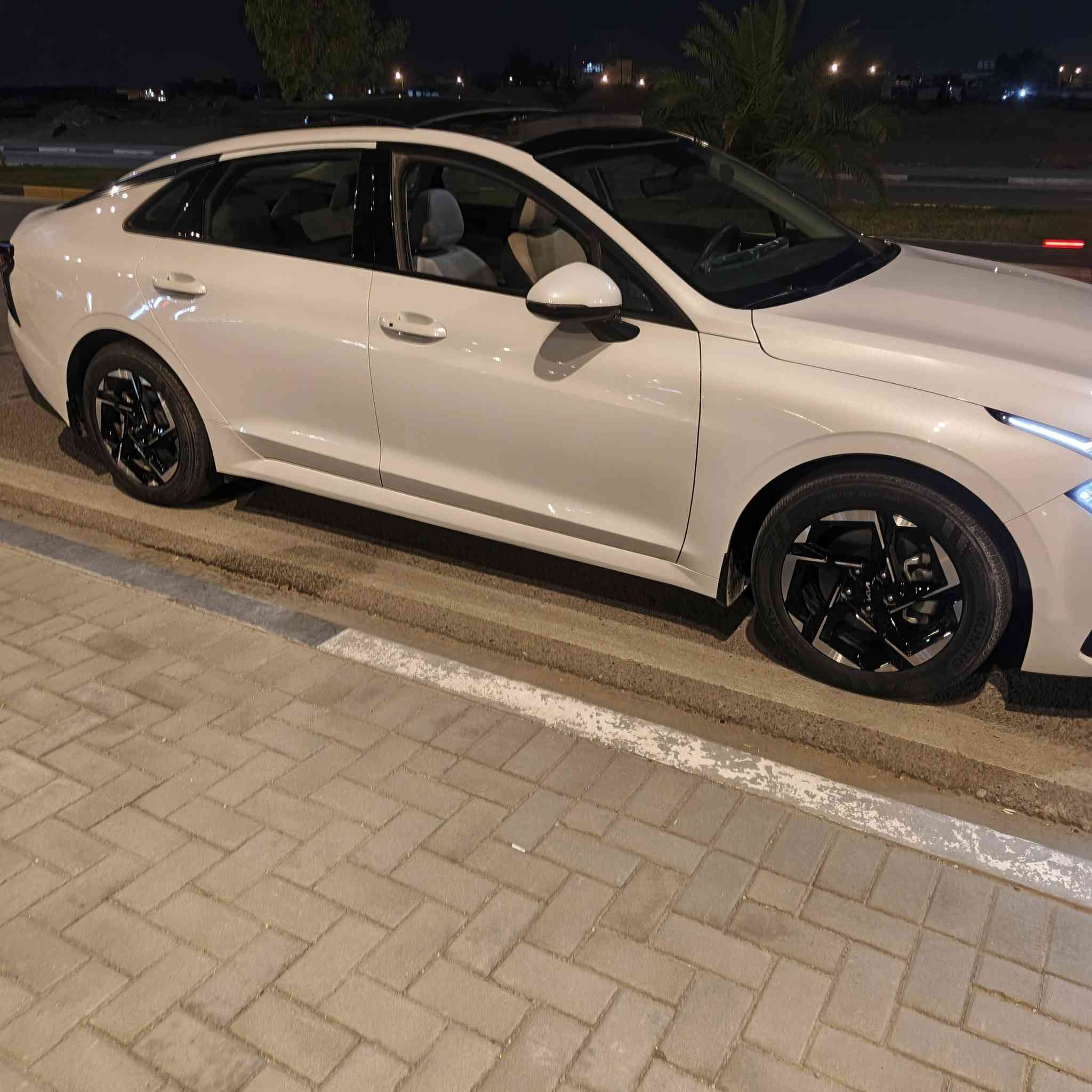 كيا فايف خليجي 25 فول مواصفات كفاله عام رقم اربيل ماشيه42 رقم 📱 *********** سعره 225 البصرة
