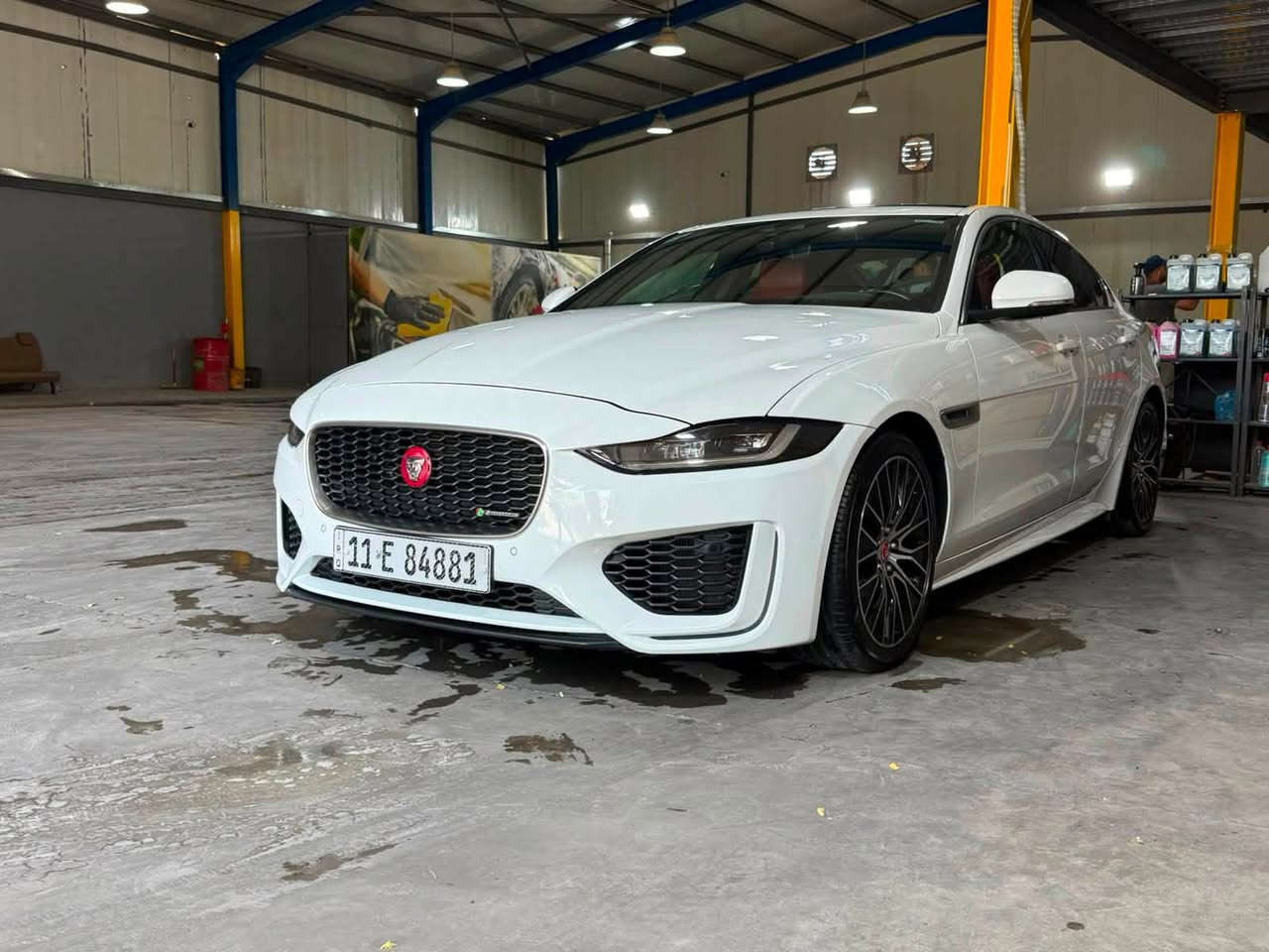 جكور 2020 XE صالون سبورت بلص رقم بغداد باسمي سنوية جديدة فول مواصفات  ماشية 65الف خليجية وكالة سرداد سيرفس جديد تخم تاير جديد السياره جاهزه من جميع النواحي مكان السيارة بغداد
***********
