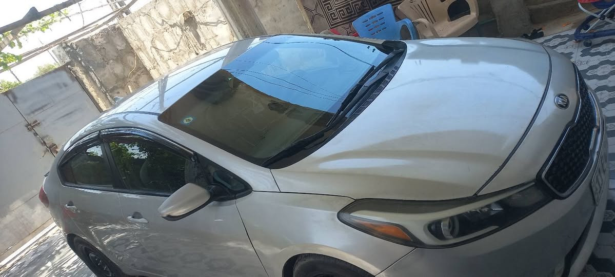 فورتي ٢٠١٨ محرك ٢٠٠٠ ماشيه ١٣٣ جاهزه  محرك كير تبريد السعر نهايته ١٠٠ اتصل ***********
