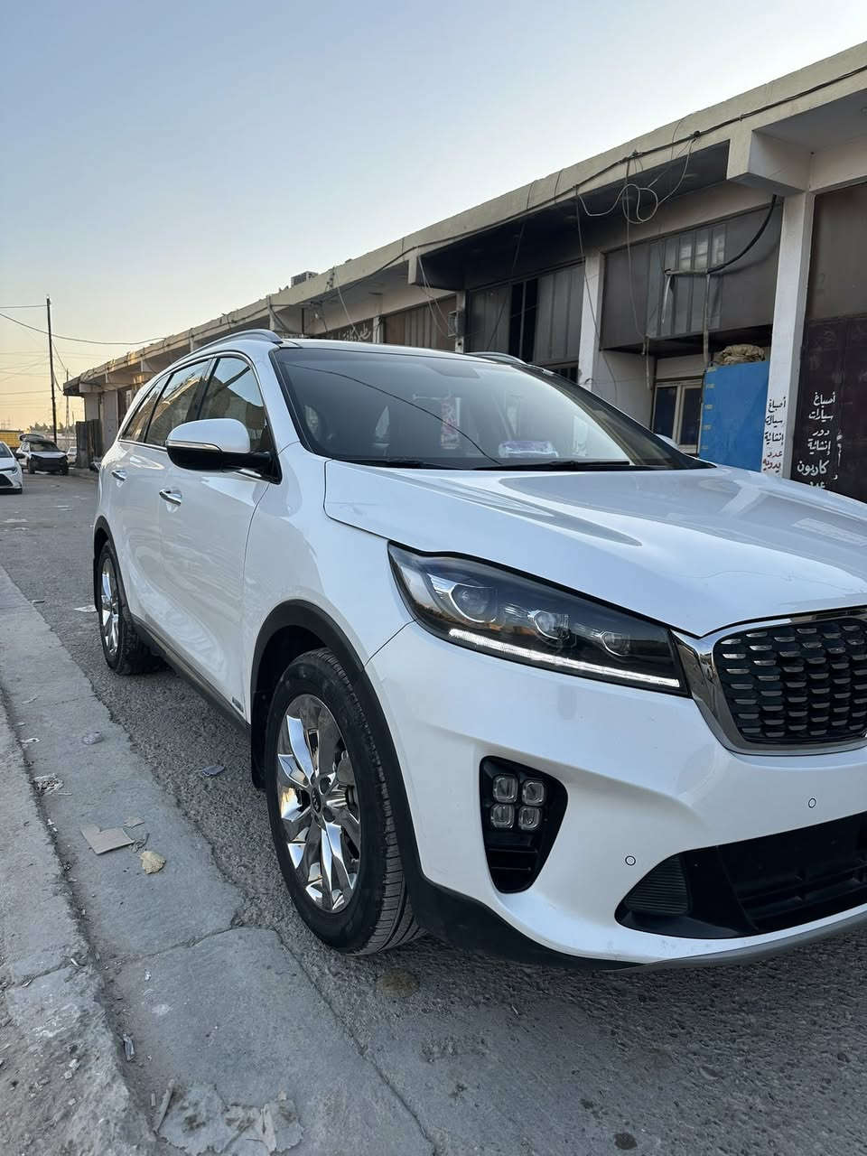 السلام عليكم سورنتو 2019 فول مواصفات 1/1
ماشيه 87 السياره نضيفه حيل مكفوله بيه بارد بسيط موجود بالصوره 
السعر 240
***********
