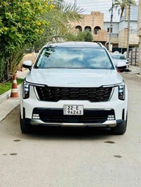 كيا سورنتو 2024 خليجي شركه اكدال  ماشيه 7000km  رقم أربيل باسمي  مكفول...