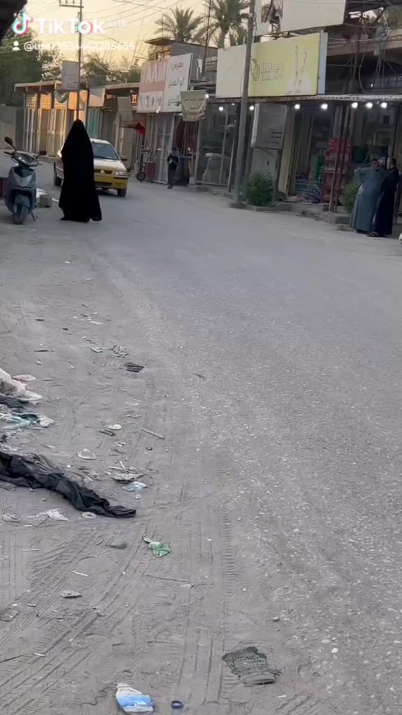 بسم الله الرحمن الرحيم
بيت ٥٠متر طابقين طبوك 3 غرف نوم سويت كل غرفه
بيه حمام 
 جميع الخدمات متوفره ماء كهرباء مجار
موقع كنطرت السلام 

 تستلم مفتاح كامل  لبيت بسمي 
يبعد عن الامام 2 كيلو يصلح حسينيه للزوار او سكن 
للاستفسار الاتصال على الارقام التالية
*********** واتساب
*********** منذر الدفاعي
