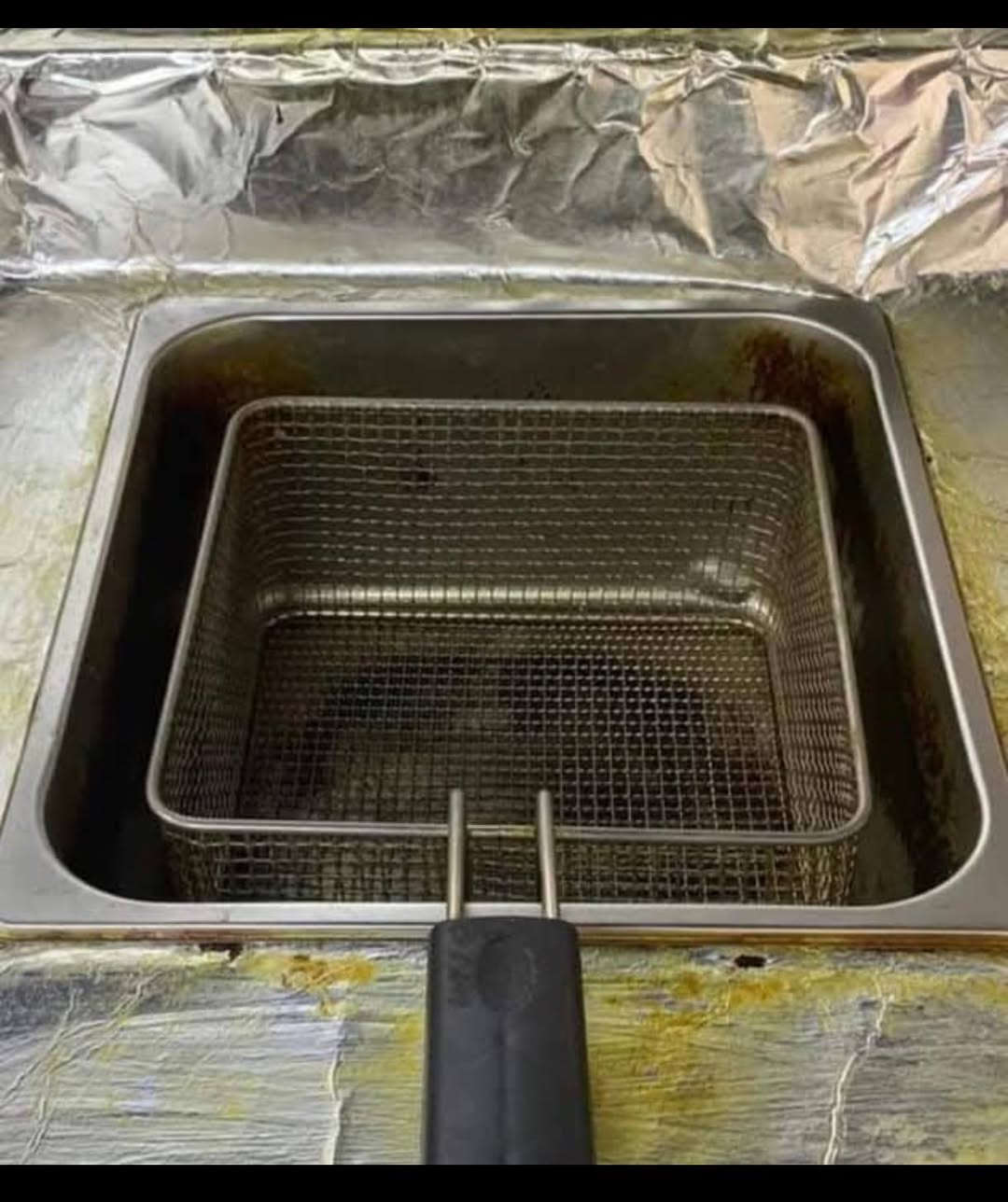 غراض مطعم للبيع نظيفة  كما موضح في الصور مكاني بغداد /تاجي (شركة الصمود  )
السعر (1مليون ونص) لا تكسر بيهن كلش مستعجل وماعندي مكان 
***********
